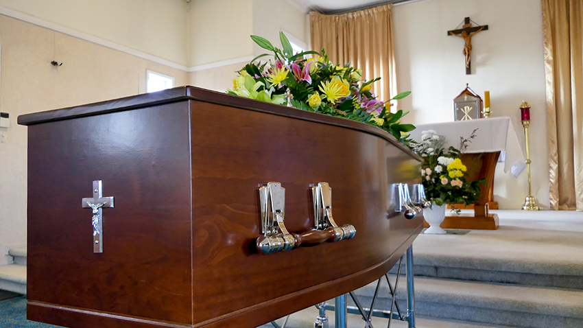 Scissor Trolleys – Elegance and Functionality in Chapels